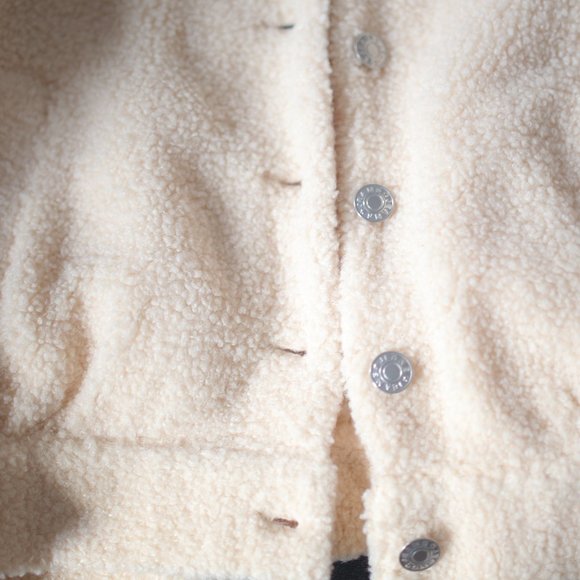 NWT Sherpa Vanilla Jacket Doll's KIll brand. - Picture 10 of 11